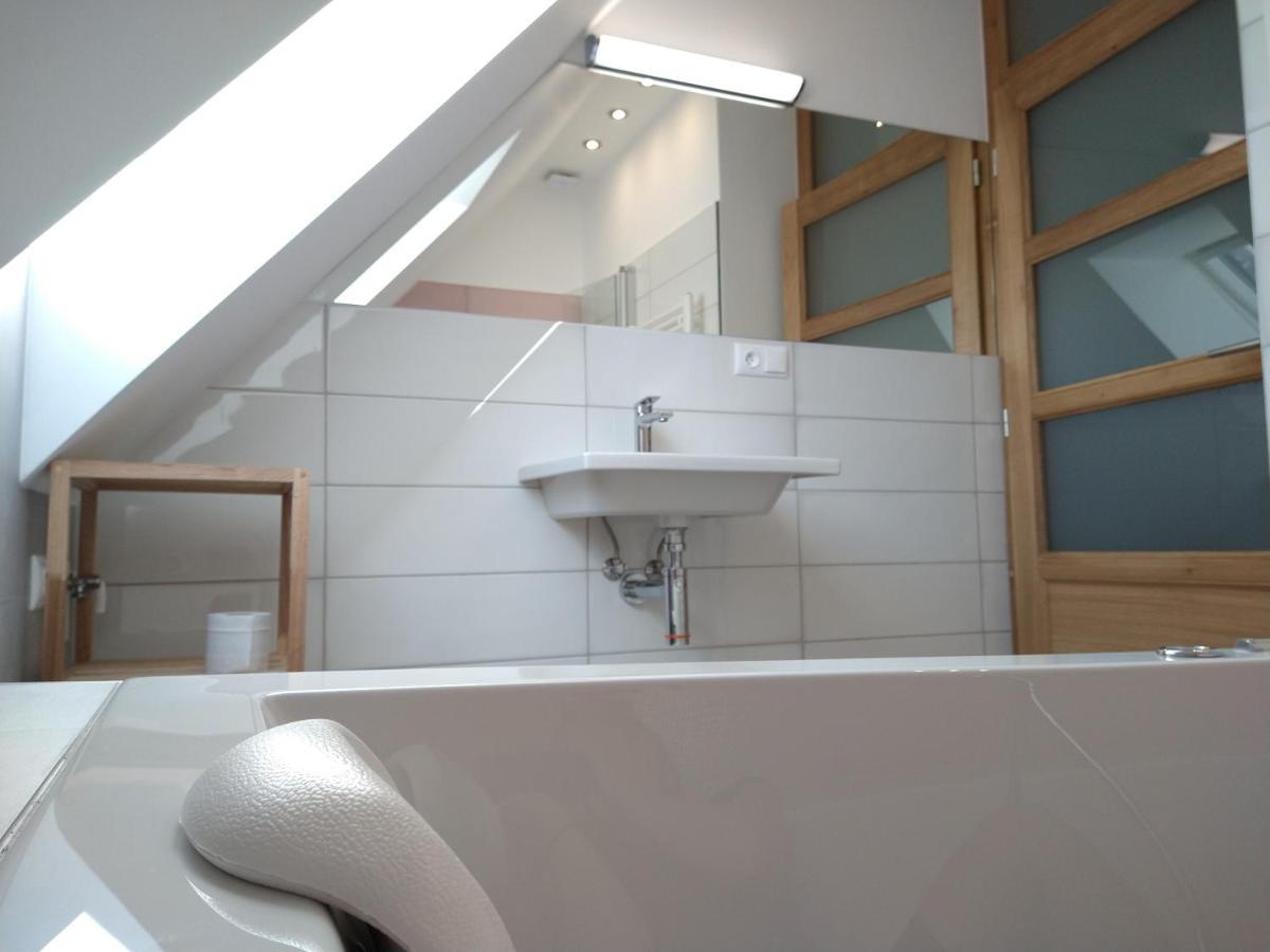 Apartmany Maly Mnich Mníšek pod Brdy Bagian luar foto