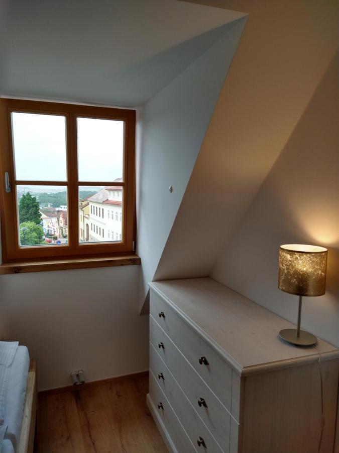 Apartmany Maly Mnich Mníšek pod Brdy Bagian luar foto