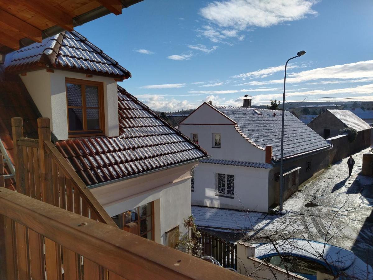 Apartmany Maly Mnich Mníšek pod Brdy Bagian luar foto