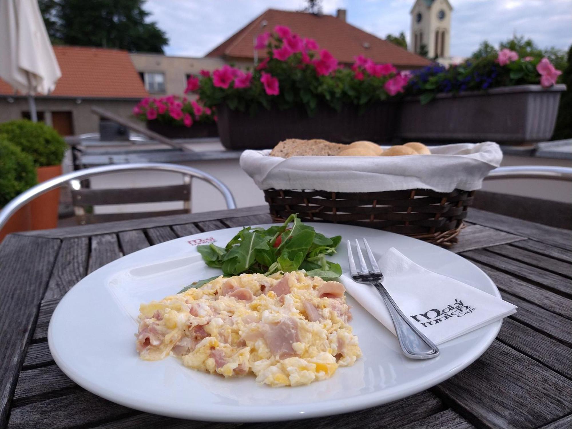 Apartmany Maly Mnich Mníšek pod Brdy Bagian luar foto