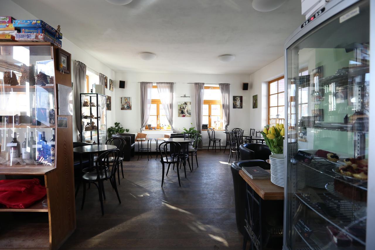 Apartmany Maly Mnich Mníšek pod Brdy Bagian luar foto