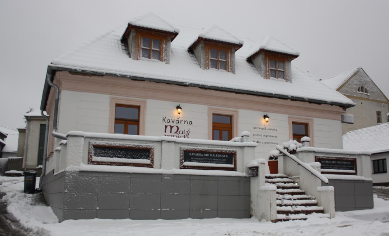 Apartmany Maly Mnich Mníšek pod Brdy Bagian luar foto